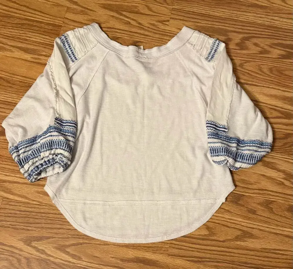 Free People We The Free Bubble Thermal V-Neck Embroidered Tee Shirt
